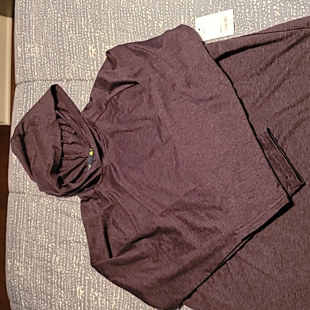 NWT Tek Gear Boys hooded long sleeve t shiry